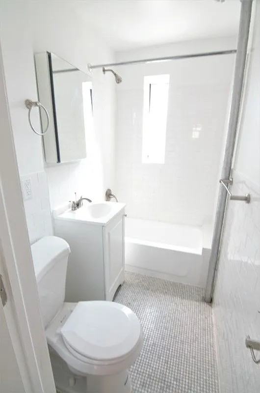 Listing photo 1 of 3