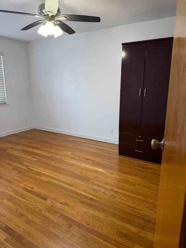 Listing photo 1 of 3