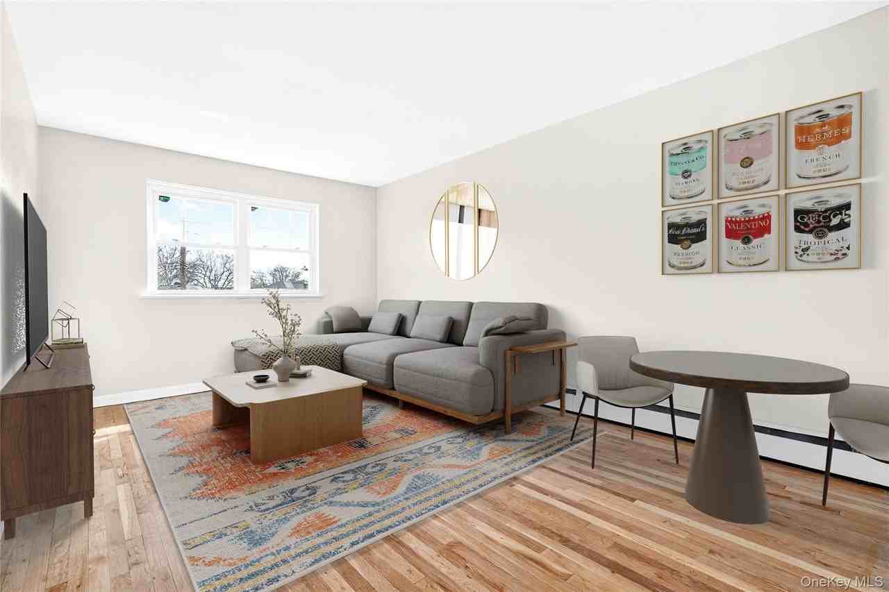 Listing photo 1 of 5