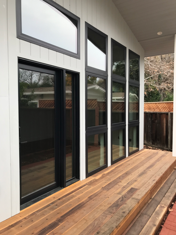 Listing photo 1 of 5