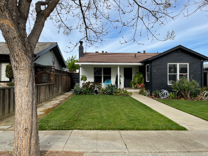 Listing photo 1 of 5