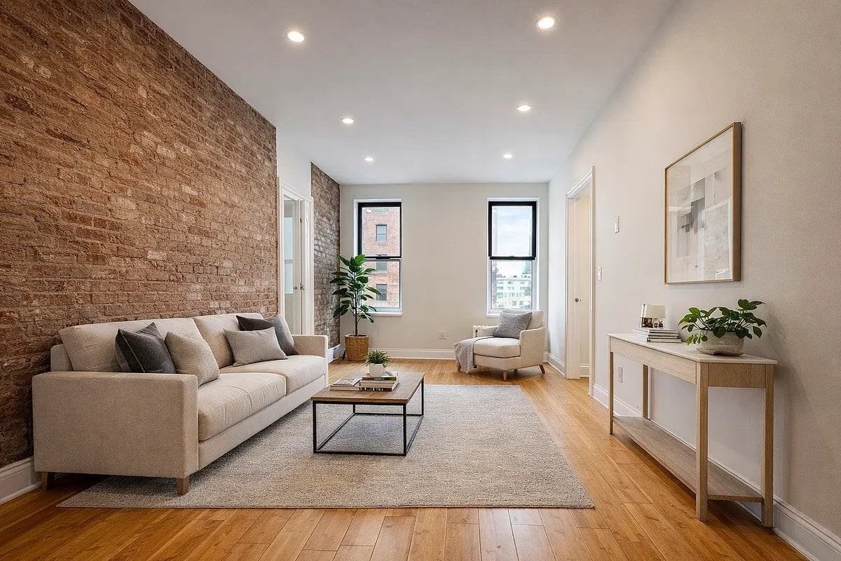 Listing photo 1 of 4