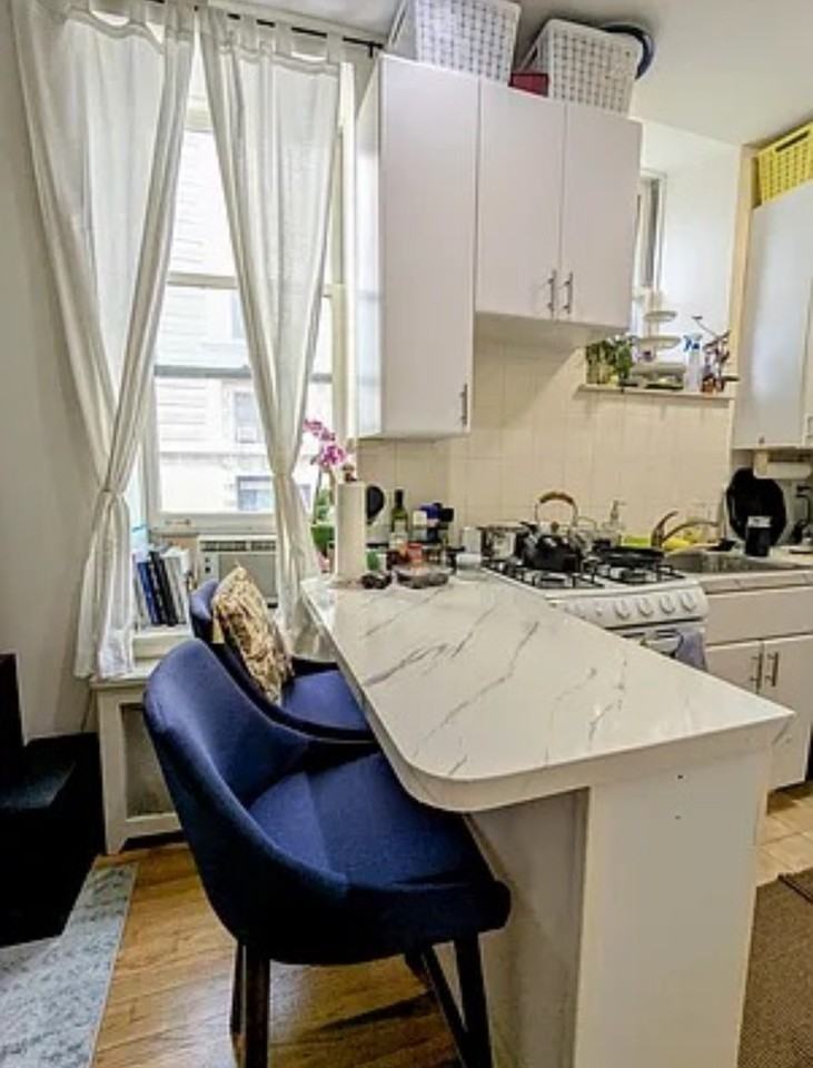 Listing photo 1 of 5