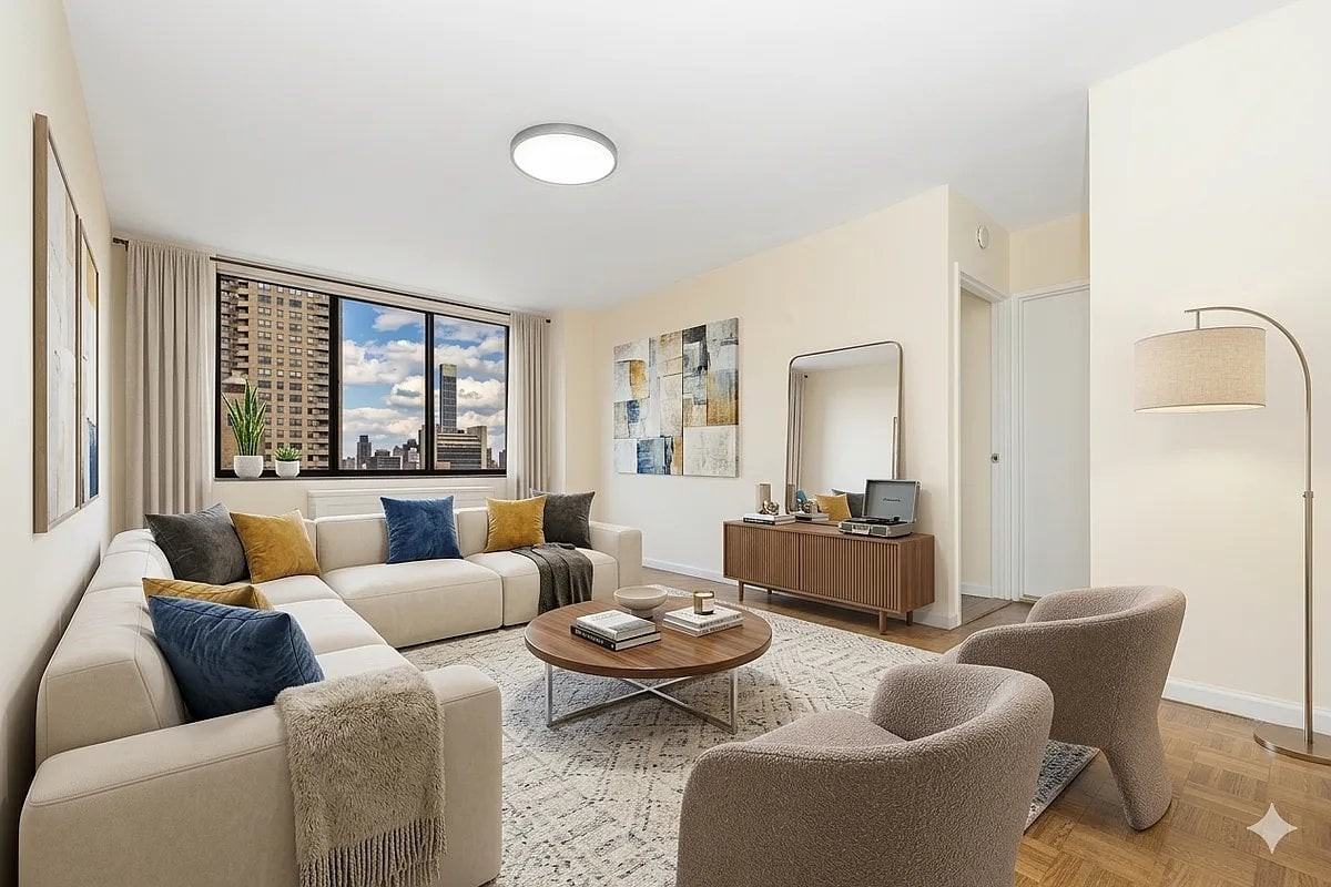 Listing photo 1 of 5