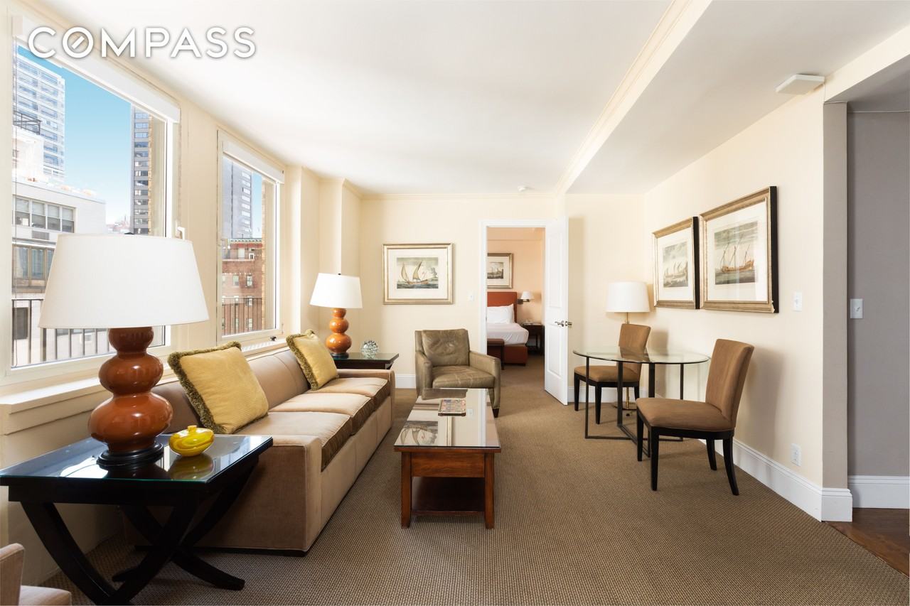 Listing photo 1 of 5