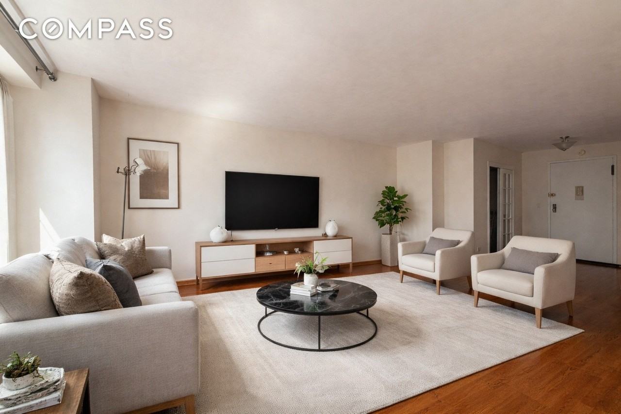 Listing photo 1 of 5