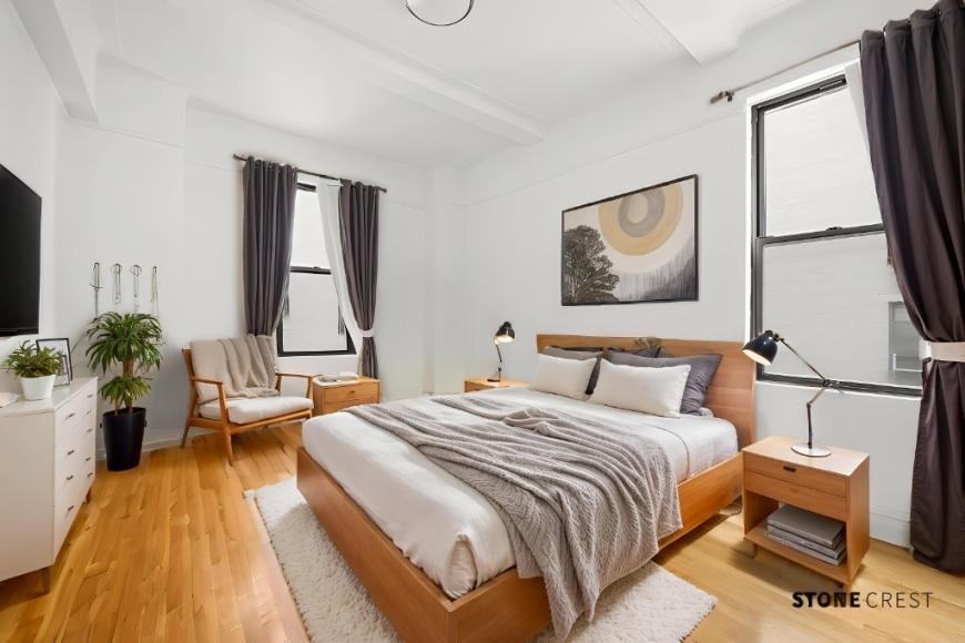 Listing photo 1 of 5