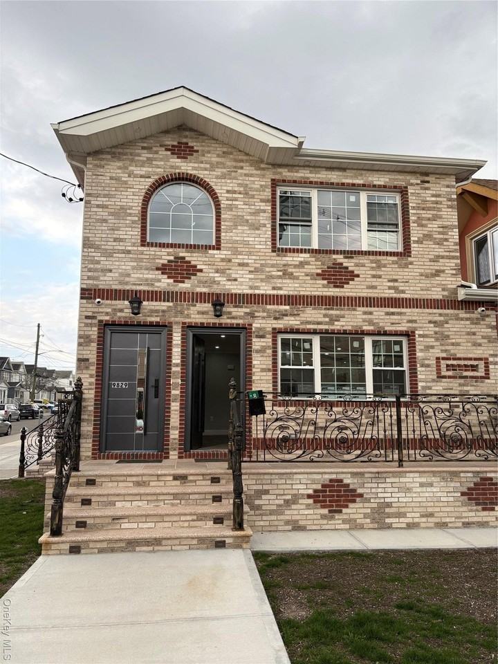 Listing photo 1 of 5