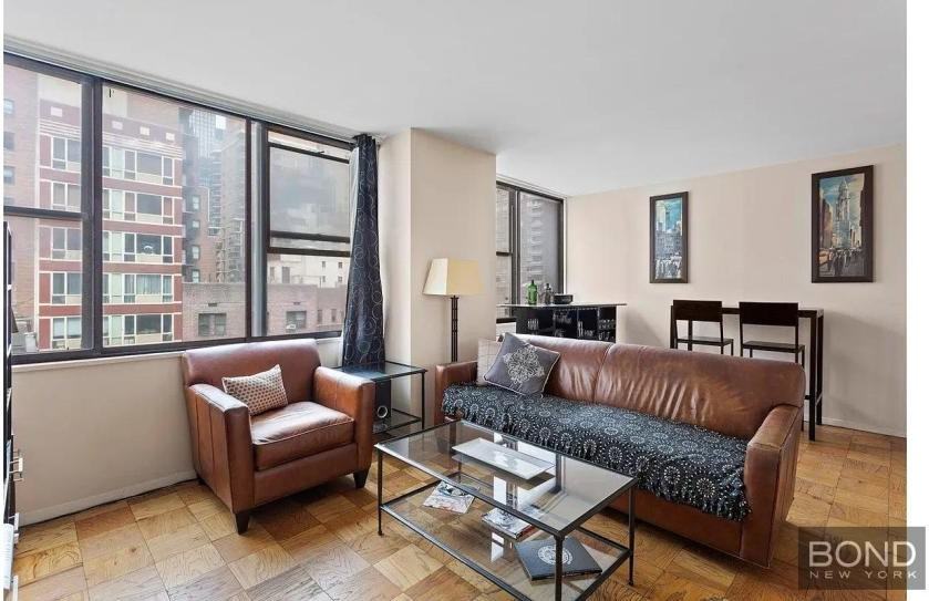 Listing photo 1 of 5