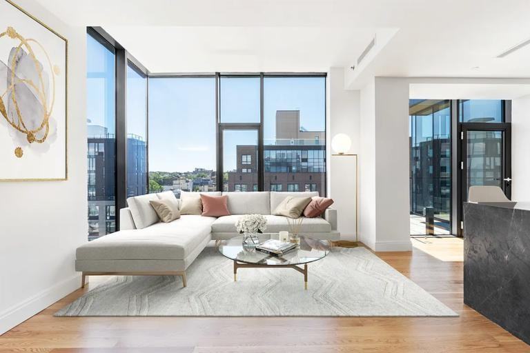 Listing photo 1 of 5