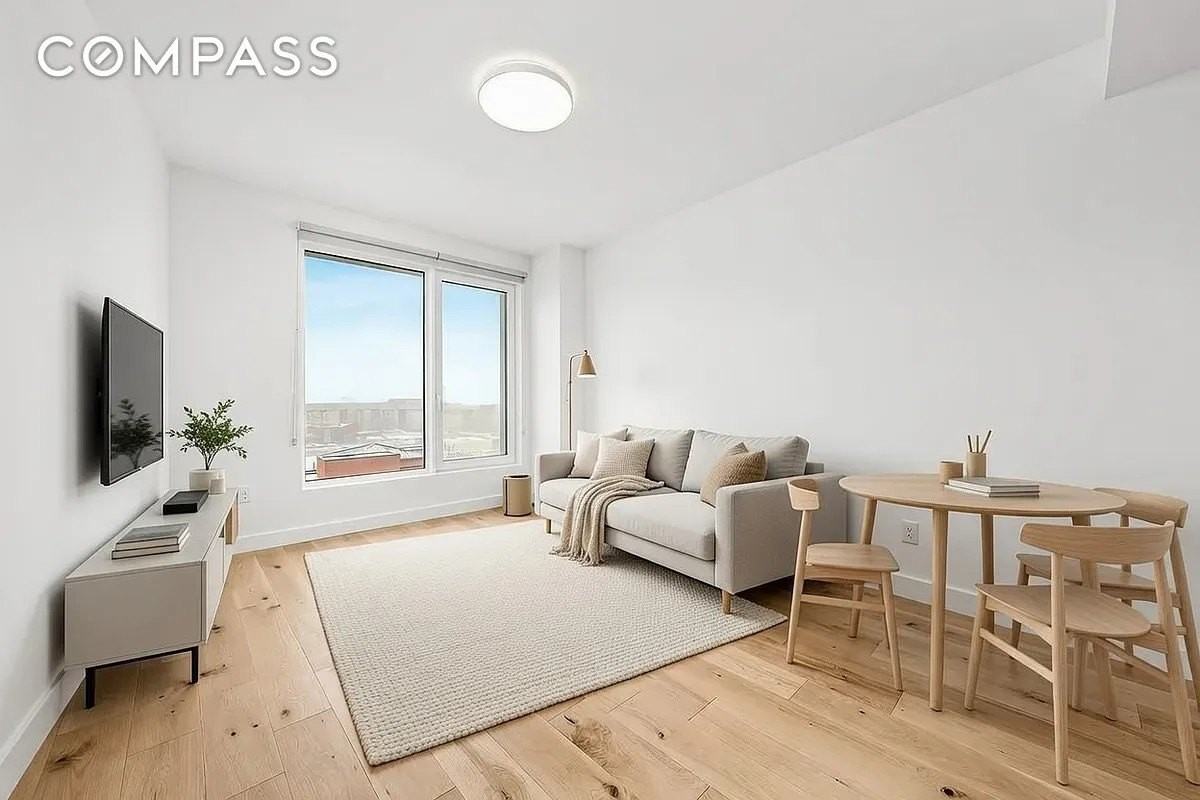 Listing photo 1 of 5