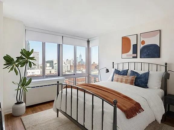 Listing photo 1 of 4