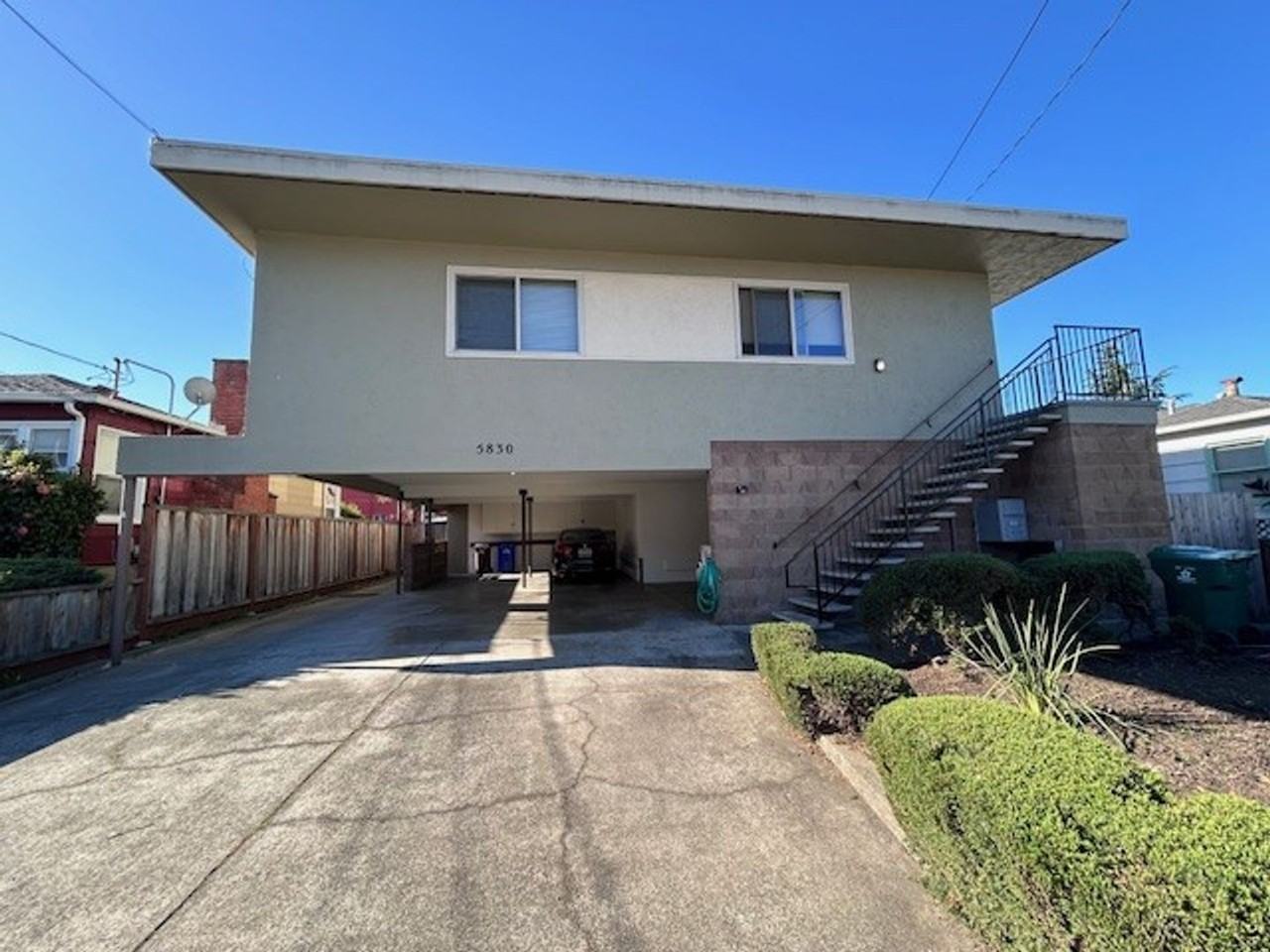 Listing photo 1 of 5