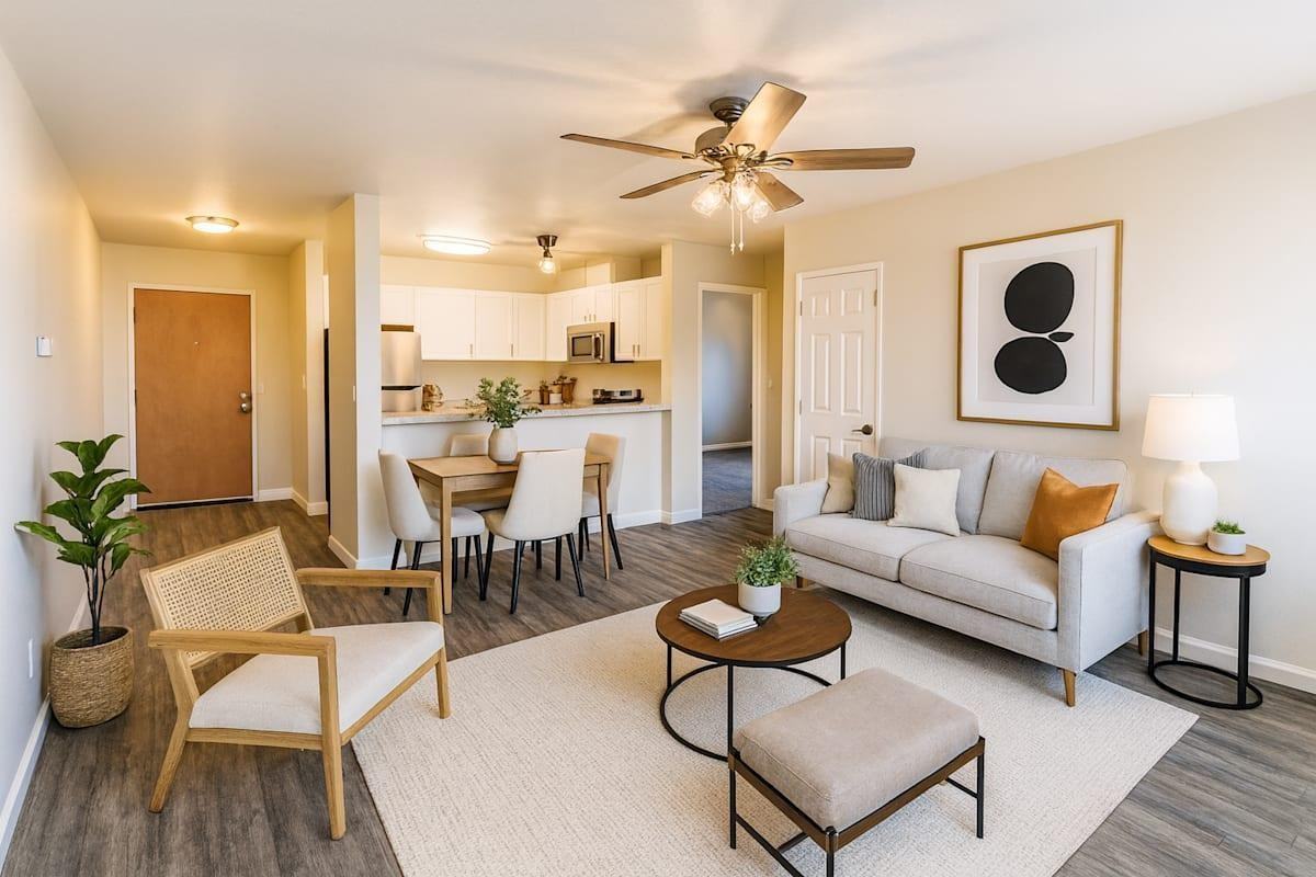 Listing photo 1 of 5