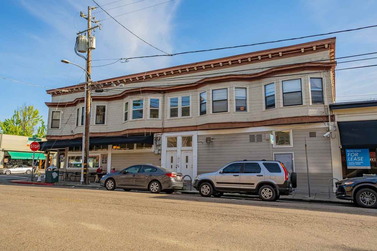 Listing photo 1 of 5