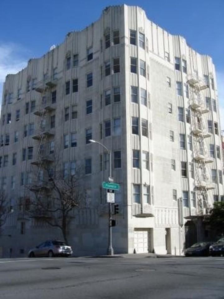 Listing photo 1 of 5