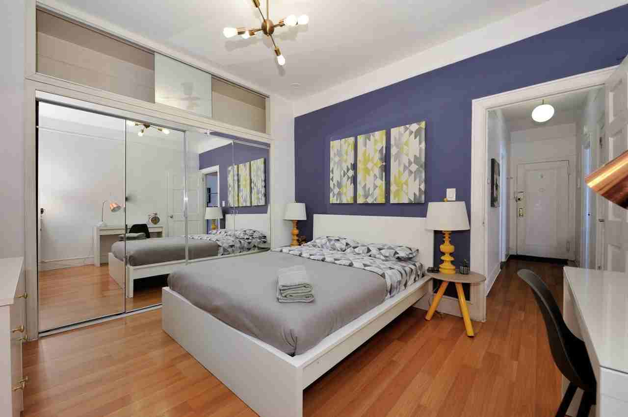 Listing photo 1 of 5