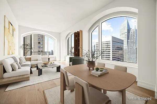 Listing photo 1 of 5