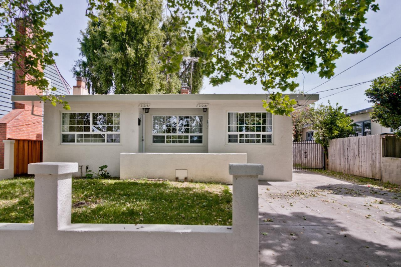 Listing photo 1 of 5