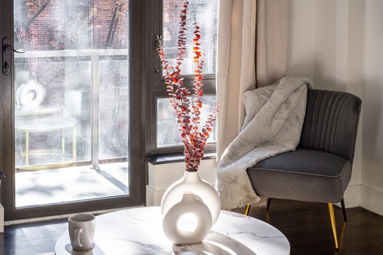 Listing photo 1 of 5