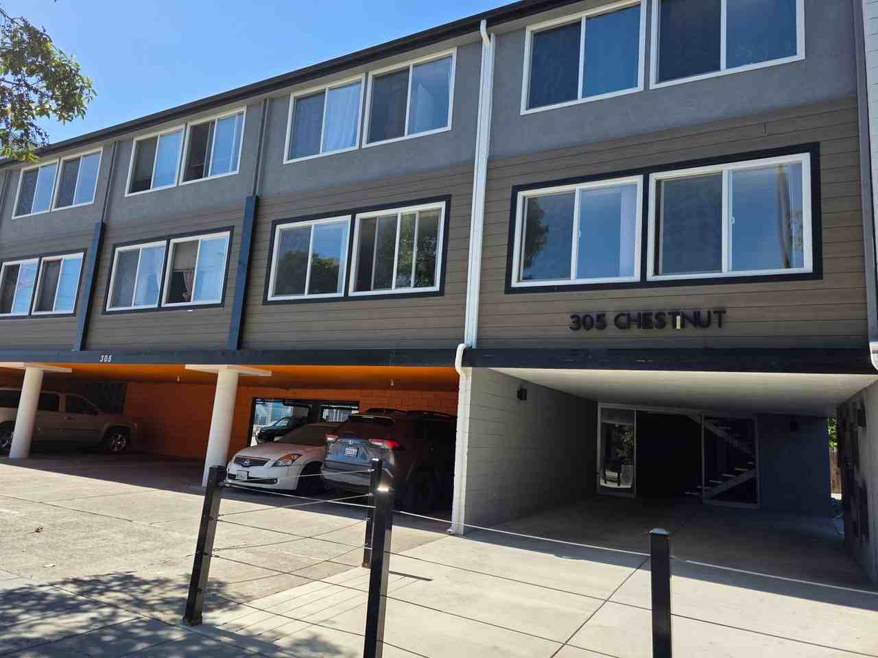 Listing photo 1 of 5