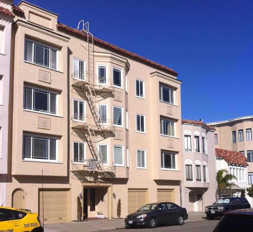 Listing photo 1 of 5