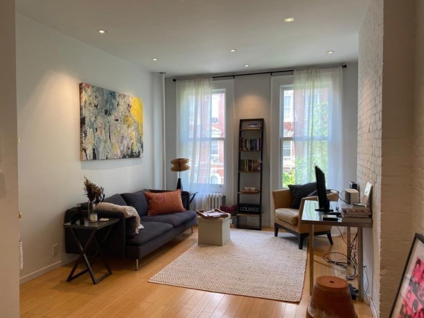 Listing photo 1 of 5