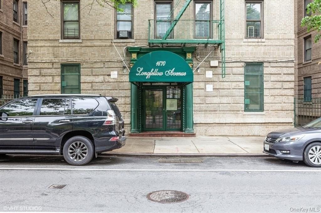 Listing photo 1 of 5