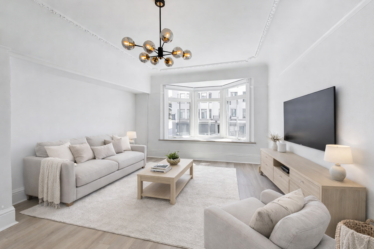 Listing photo 1 of 5