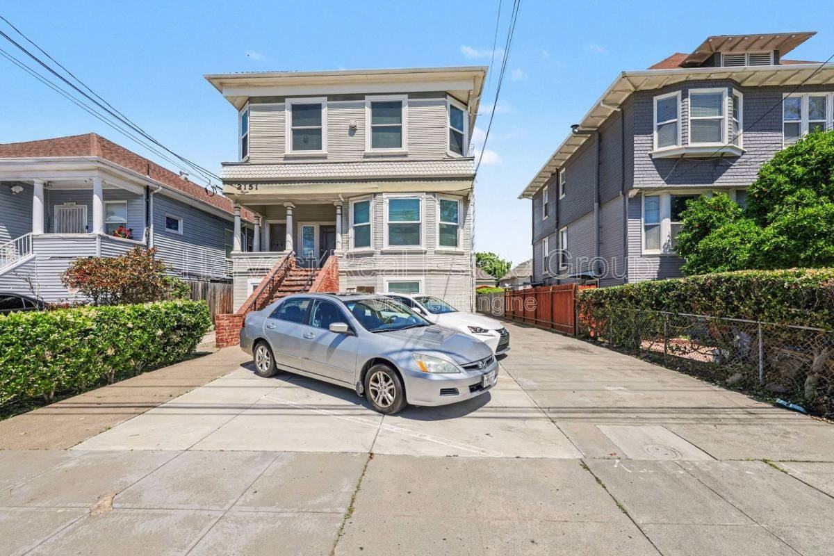 Listing photo 1 of 5