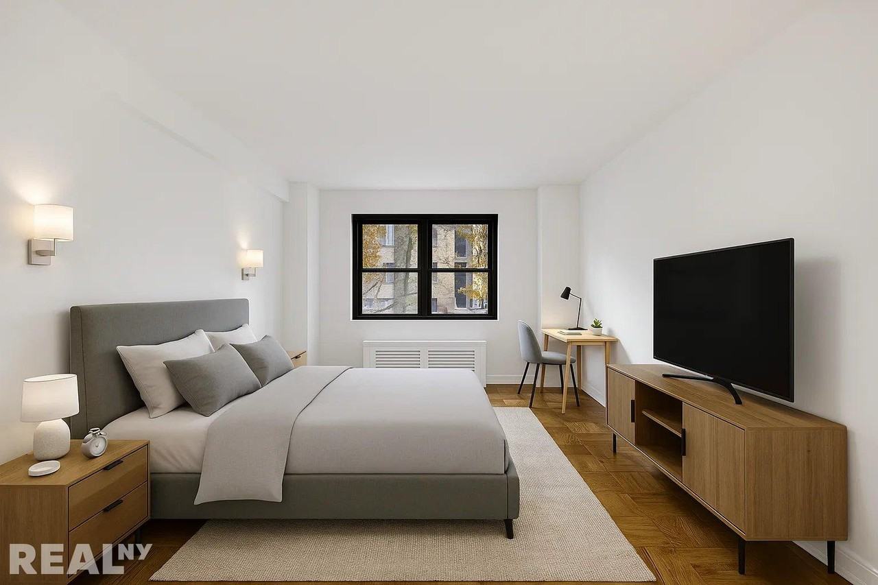 Listing photo 1 of 5