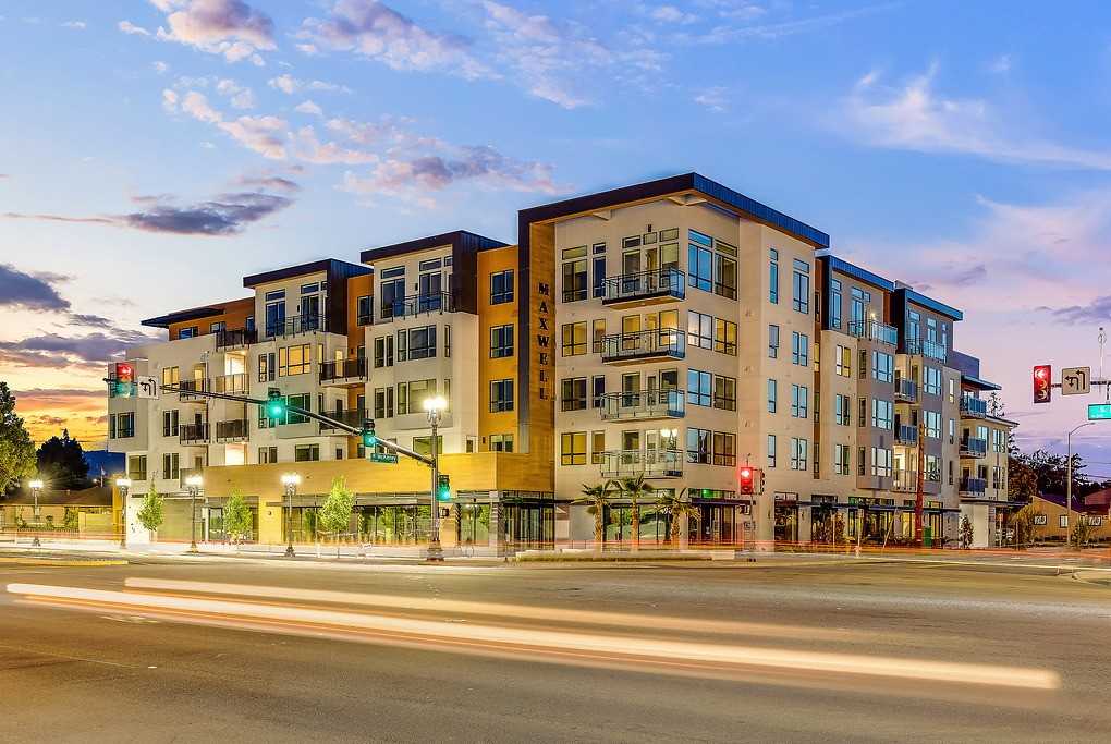 Listing photo 1 of 5