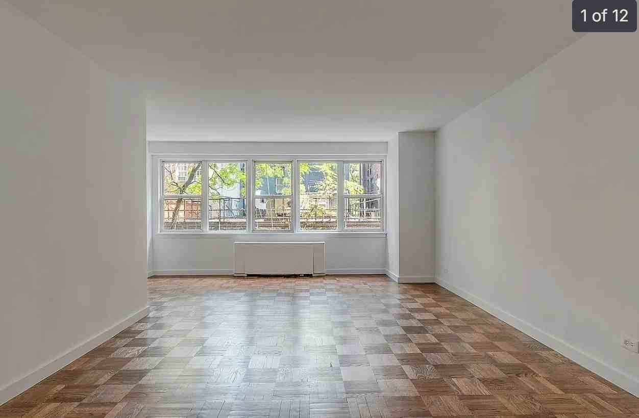 Listing photo 1 of 5