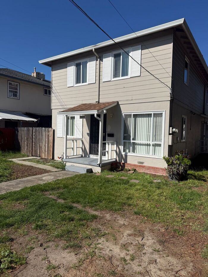 Listing photo 1 of 5