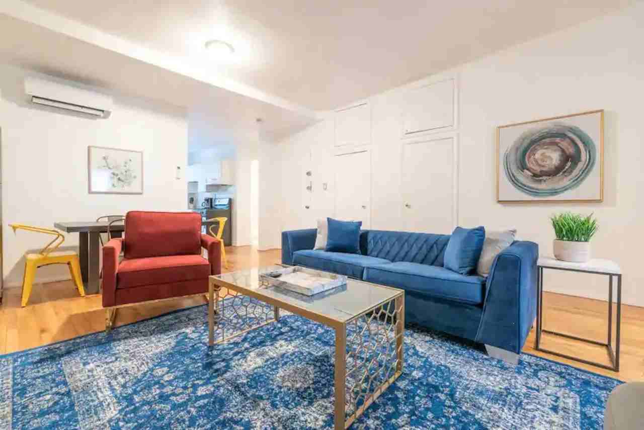 Listing photo 1 of 5