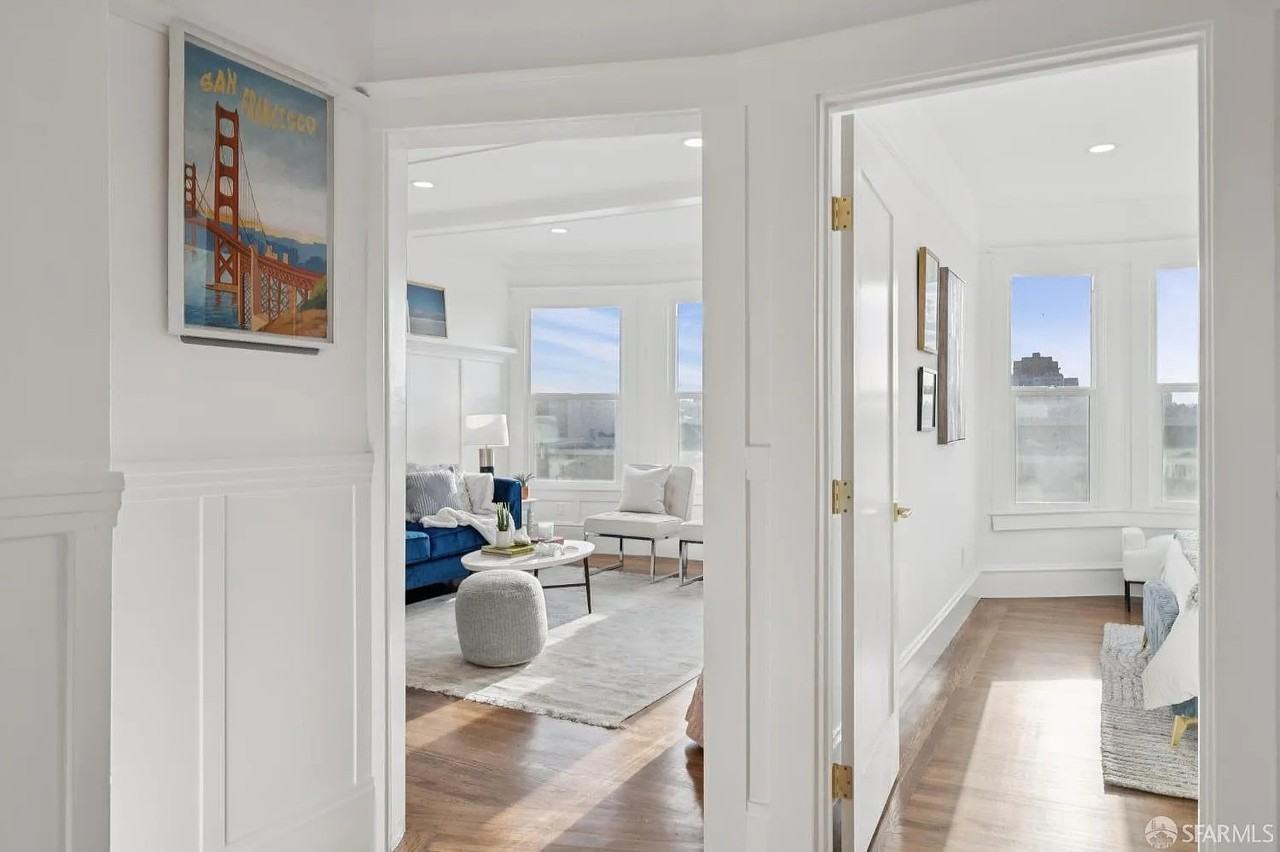 Listing photo 1 of 5