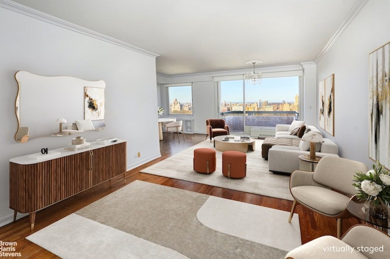 Listing photo 1 of 5