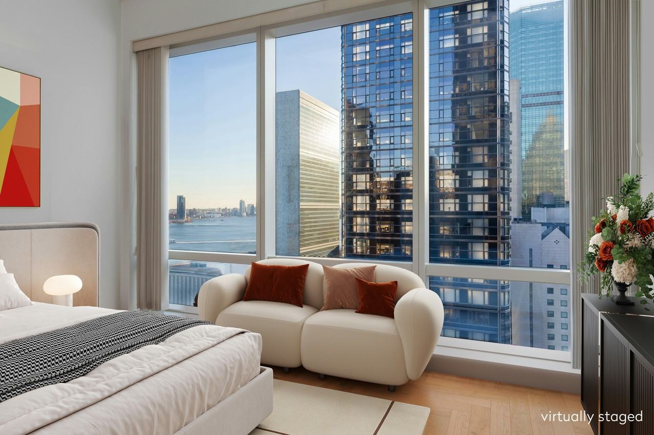 Listing photo 1 of 5