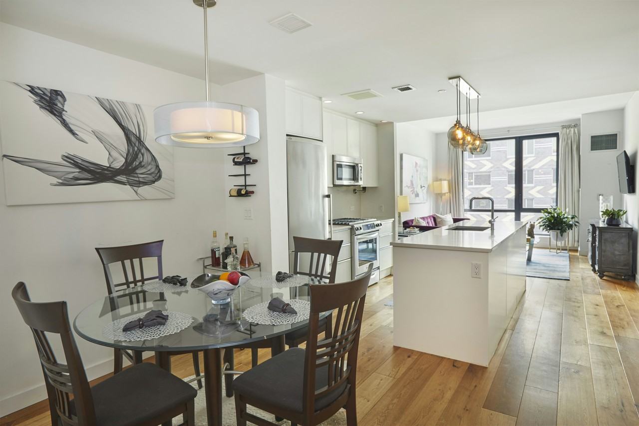 Listing photo 1 of 5