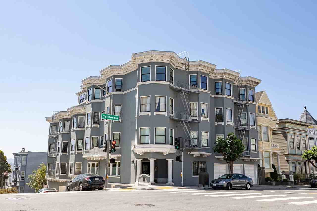 Listing photo 1 of 5