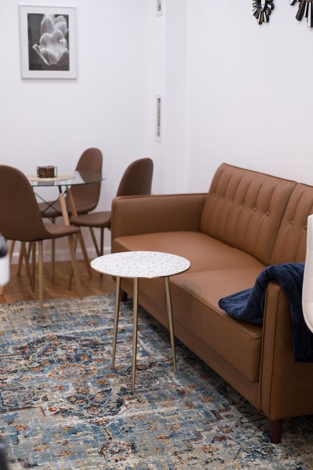 Listing photo 1 of 5