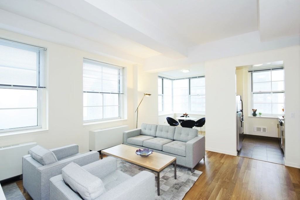Listing photo 1 of 5