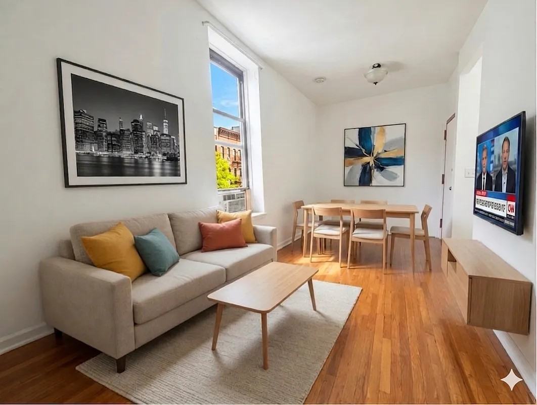 Listing photo 1 of 5