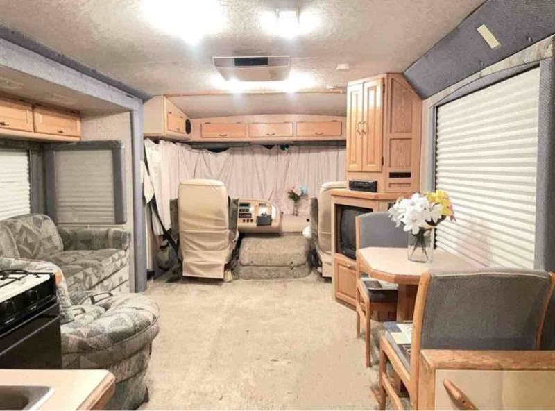 Listing photo 1 of 5