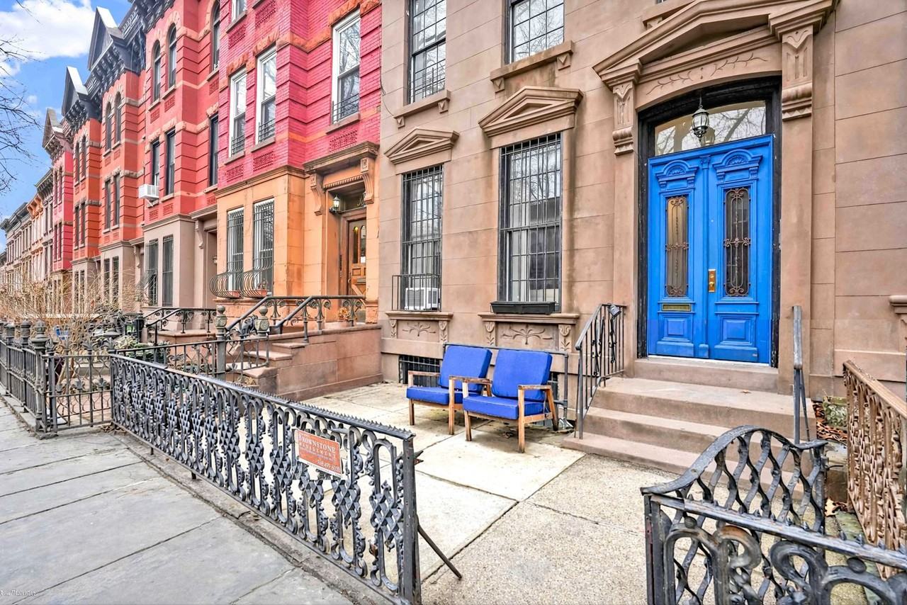 Listing photo 1 of 5