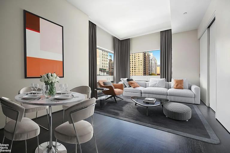 Listing photo 1 of 5