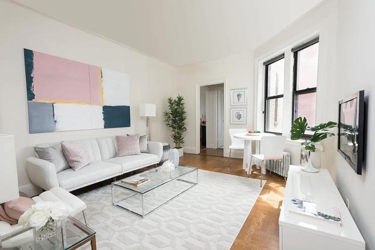 Listing photo 1 of 5