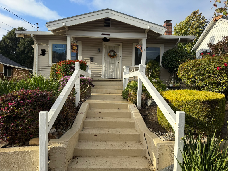 Listing photo 1 of 5