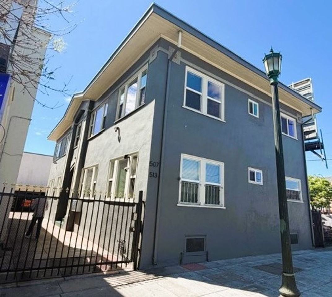 Listing photo 1 of 5