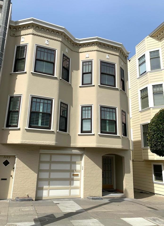Listing photo 1 of 5